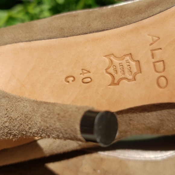 Aldo Collection Nude Suede Heels With Leather Bow - Picture 10 of 13